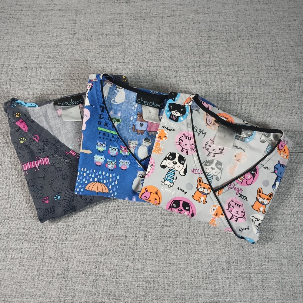 Cherokee Whimsical Tooniforms M Vet Tech Scrub Tops Bundle Kawaii Nurse Core